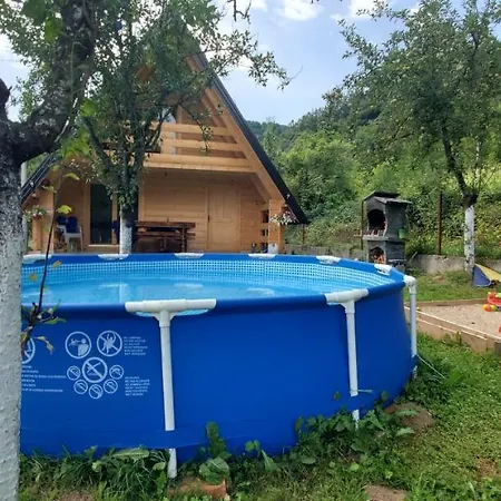 Wooden House Emy * Bihać